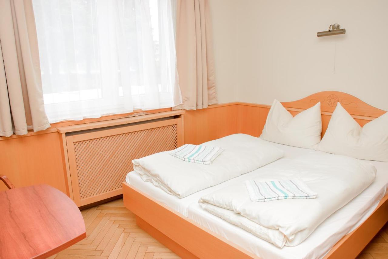 Hotel Csikar Csarda Es Panzio Kőszeg Exterior foto
